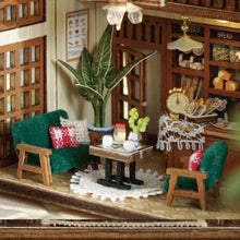 Load image into Gallery viewer, Molly Garden