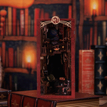 Cargar imagen en el visor de la galería, Flame Common Room
