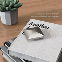Charger l'image dans la galerie, Jouet de bureau Flipo Flip Kinetic
